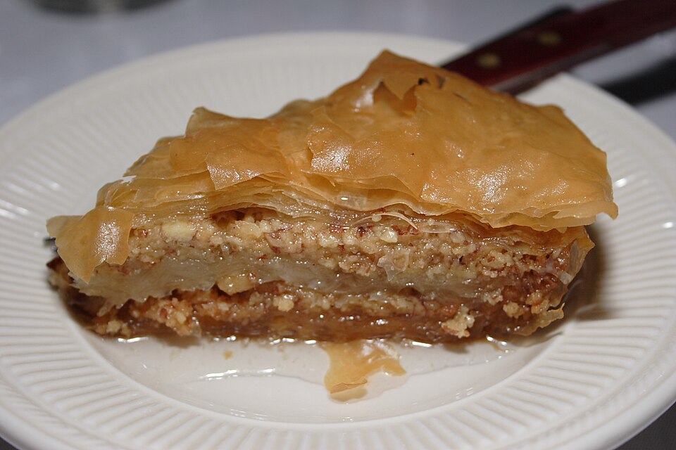 Пахлава с грецким орехом