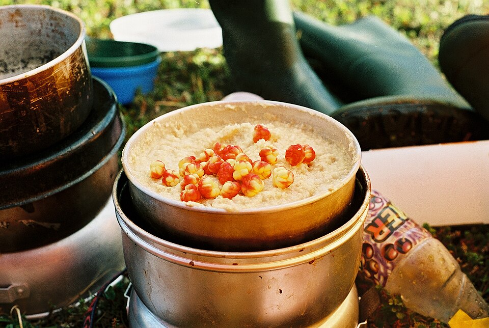 Овсяная каша с сухофруктами