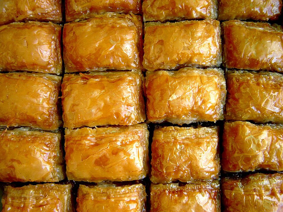 Пахлава с грецким орехом